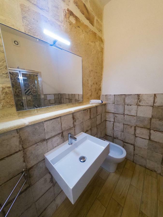 Cave Garden Rooms 法维尼亚纳 外观 照片