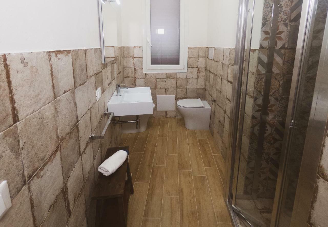 Cave Garden Rooms 法维尼亚纳 外观 照片